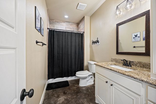 1117 County Road 4108, Greenville, TX 75401