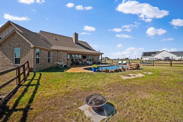 1117 County Road 4108, Greenville, TX 75401