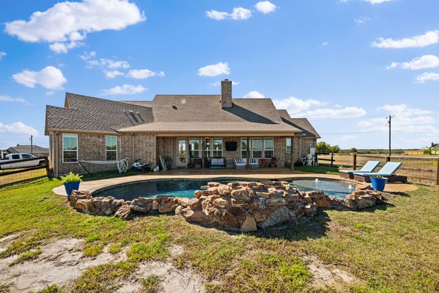 1117 County Road 4108, Greenville, TX 75401
