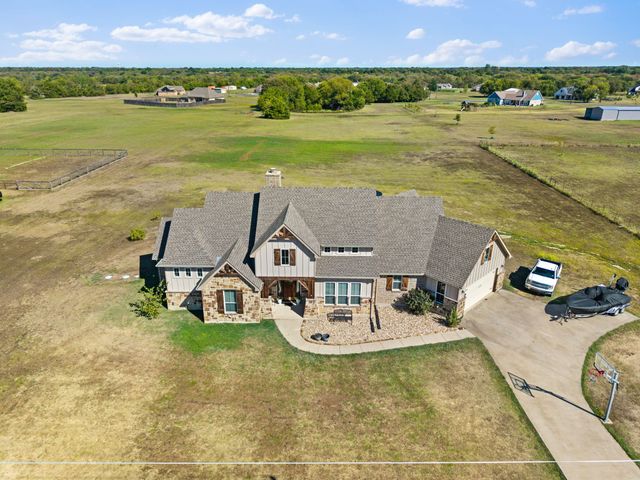 1117 County Road 4108, Greenville, TX 75401