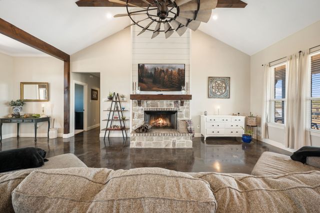 1117 County Road 4108, Greenville, TX 75401