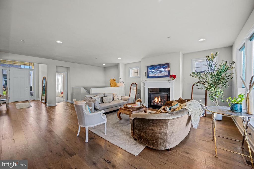 Image 22 of property listing at 11058 EMERALD CROWN DR, Monrovia, MD 21770