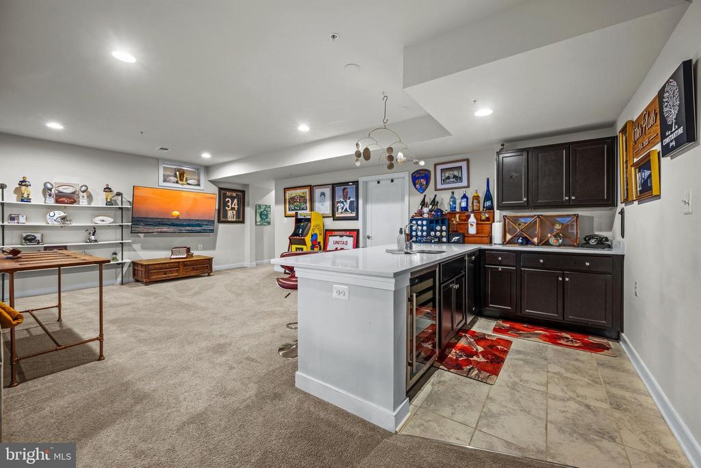 Image 2 of property listing at 11058 EMERALD CROWN DR, Monrovia, MD 21770