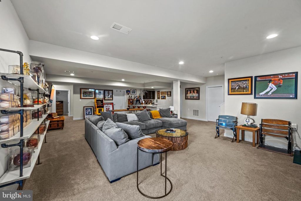 Image 40 of property listing at 11058 EMERALD CROWN DR, Monrovia, MD 21770