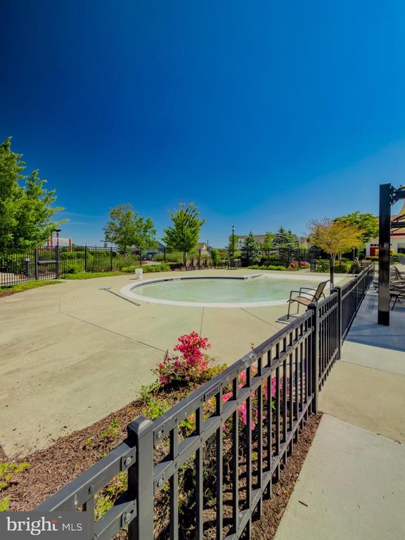 Image 64 of property listing at 11058 EMERALD CROWN DR, Monrovia, MD 21770