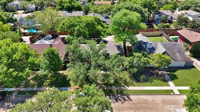 1427 Stagecoach Drive, Richardson, TX 75080