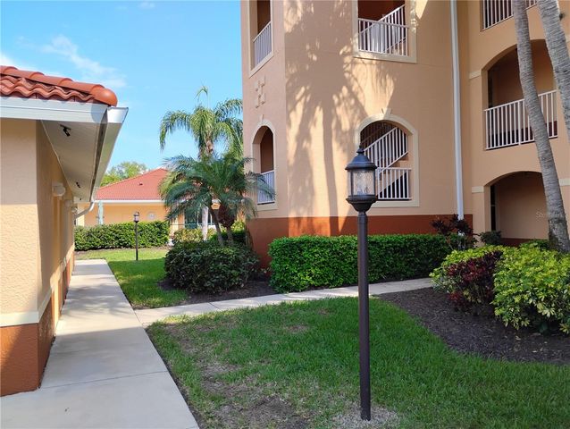 1761 AUBURN LAKES DRIVE 11, Venice, FL 34292