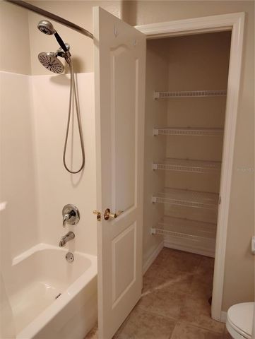 1761 AUBURN LAKES DRIVE 11, Venice, FL 34292