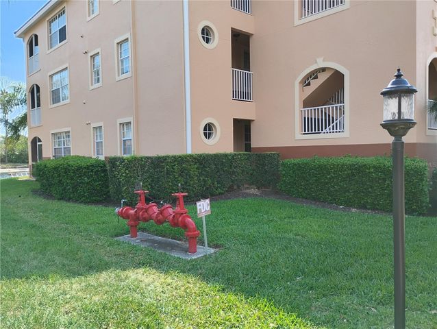 1761 AUBURN LAKES DRIVE 11, Venice, FL 34292