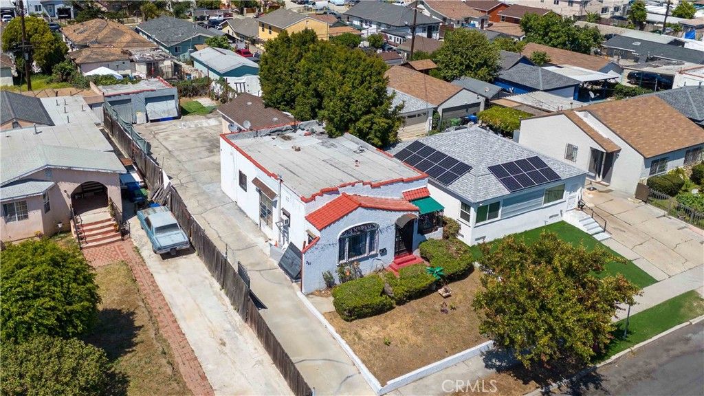 Image 1 of property listing at 321 E 119th, Los Angeles, CA 90061