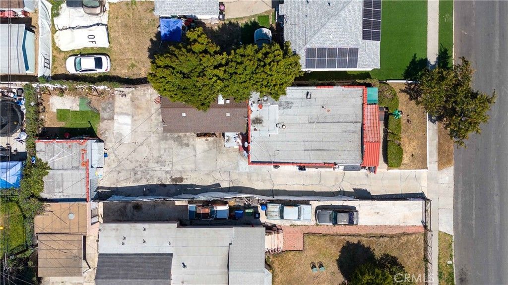 Image 2 of property listing at 321 E 119th, Los Angeles, CA 90061