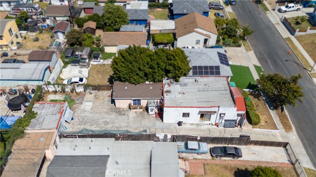 Image 5 of property listing at 321 E 119th, Los Angeles, CA 90061
