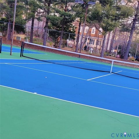 548 Glenmeadow Rd, Midlothian, VA 23114