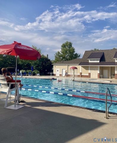 548 Glenmeadow Rd, Midlothian, VA 23114