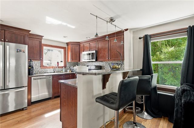 11 Sayles Hill Rd Road, North Smithfield, RI 02896