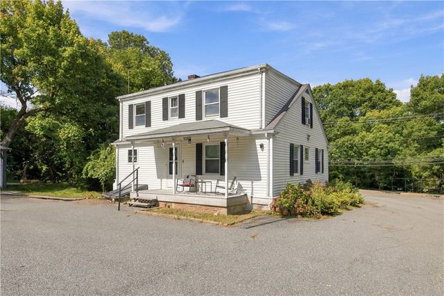 11 Sayles Hill Rd Road, North Smithfield, RI 02896