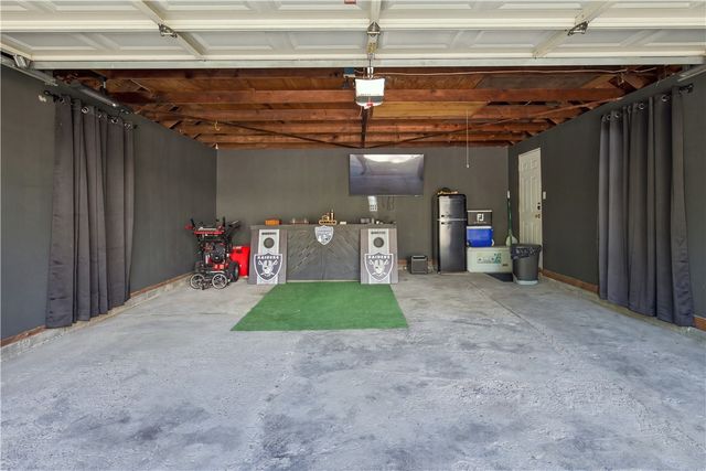 11 Sayles Hill Rd Road, North Smithfield, RI 02896