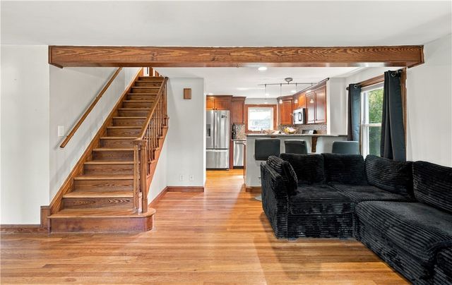 11 Sayles Hill Rd Road, North Smithfield, RI 02896