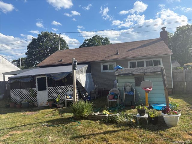 3418 Great Neck Road, Amityville, NY 11701