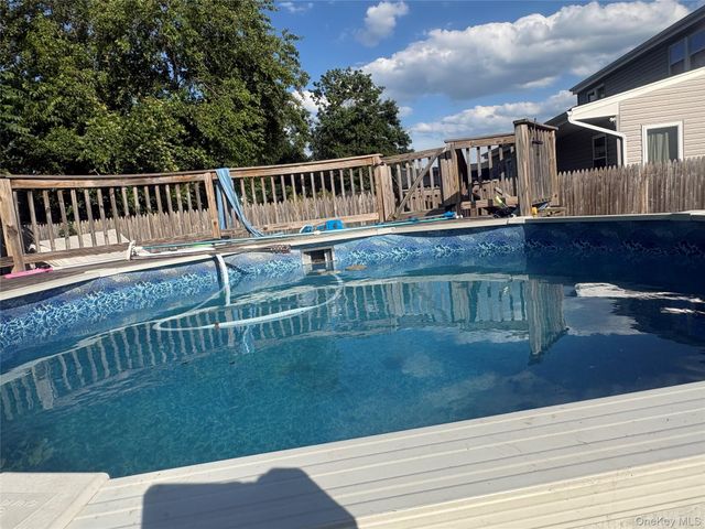 3418 Great Neck Road, Amityville, NY 11701