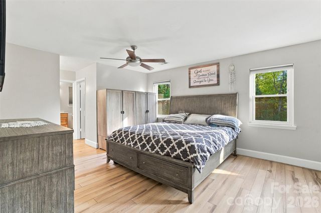 4206 Foxmoor Drive L43B2M19-181, Charlotte, NC 28226