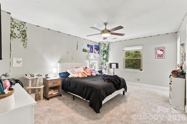 4206 Foxmoor Drive L43B2M19-181, Charlotte, NC 28226