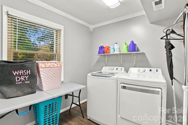 4206 Foxmoor Drive L43B2M19-181, Charlotte, NC 28226
