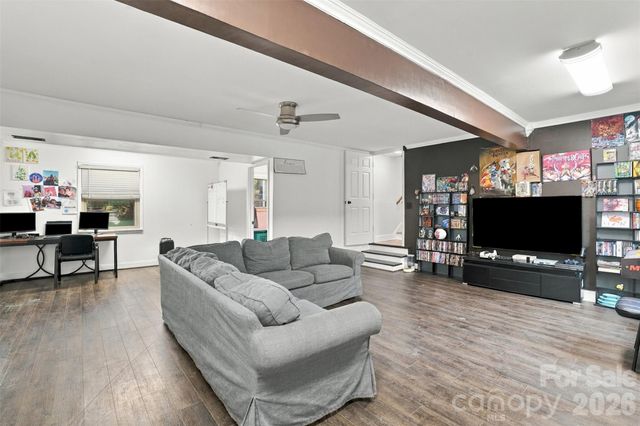 4206 Foxmoor Drive L43B2M19-181, Charlotte, NC 28226