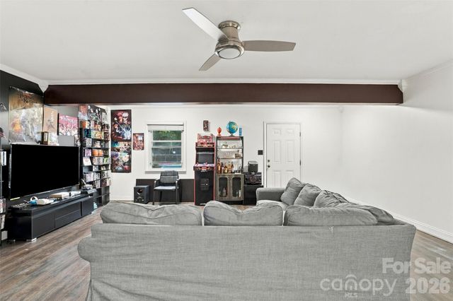 4206 Foxmoor Drive L43B2M19-181, Charlotte, NC 28226