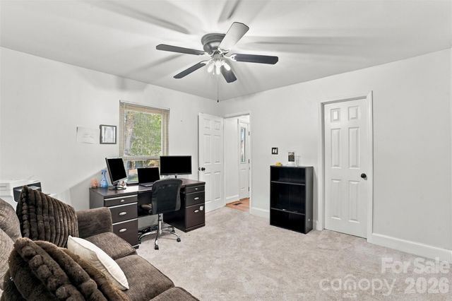 4206 Foxmoor Drive L43B2M19-181, Charlotte, NC 28226