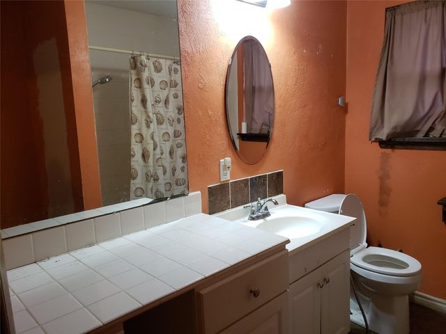 5902 Leon Street, Houston, TX 77009
