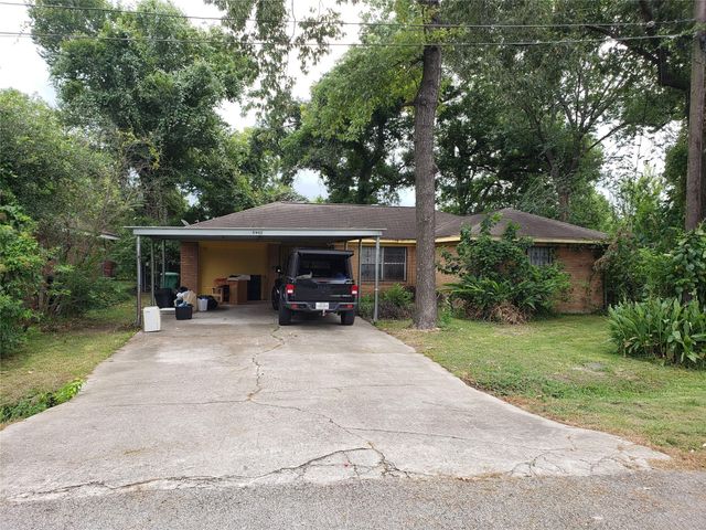 5902 Leon Street, Houston, TX 77009