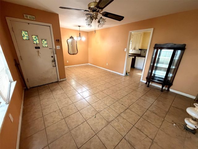 5902 Leon Street, Houston, TX 77009