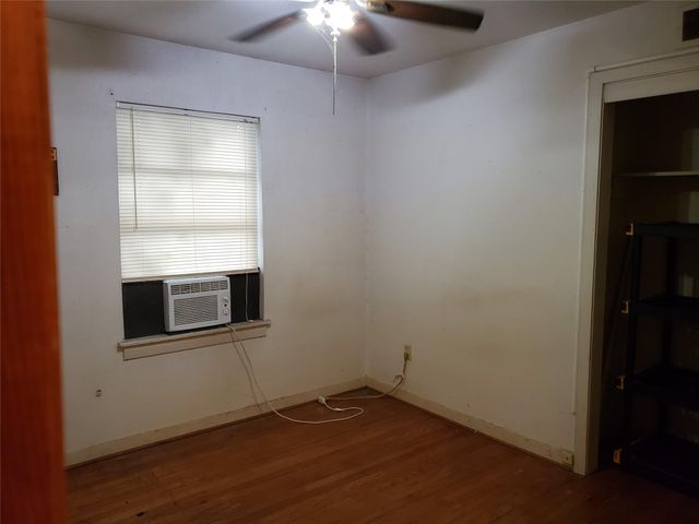 5902 Leon Street, Houston, TX 77009