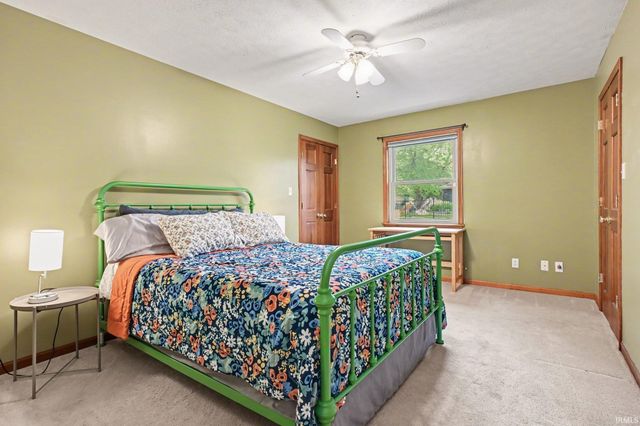 3250 N Ashford Court, Warsaw, IN 46582