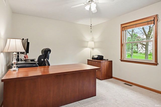 3250 N Ashford Court, Warsaw, IN 46582