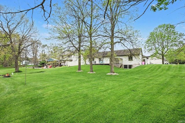 3250 N Ashford Court, Warsaw, IN 46582