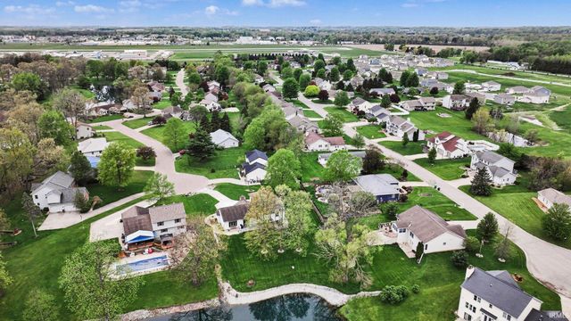 3250 N Ashford Court, Warsaw, IN 46582