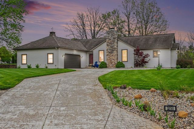 3250 N Ashford Court, Warsaw, IN 46582