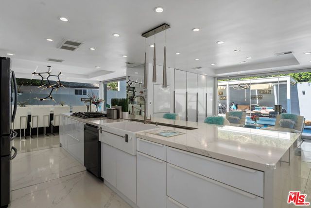 1590 BENEDICT CANYON Drive, Beverly Hills, CA 90210