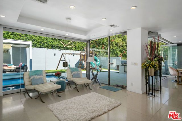 1590 BENEDICT CANYON Drive, Beverly Hills, CA 90210
