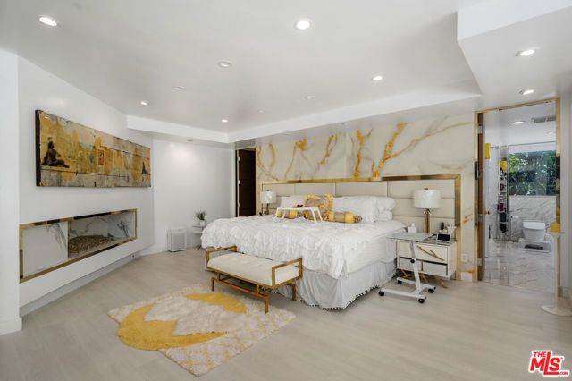 1590 BENEDICT CANYON Drive, Beverly Hills, CA 90210