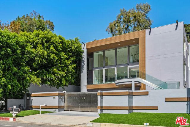 1590 BENEDICT CANYON Drive, Beverly Hills, CA 90210
