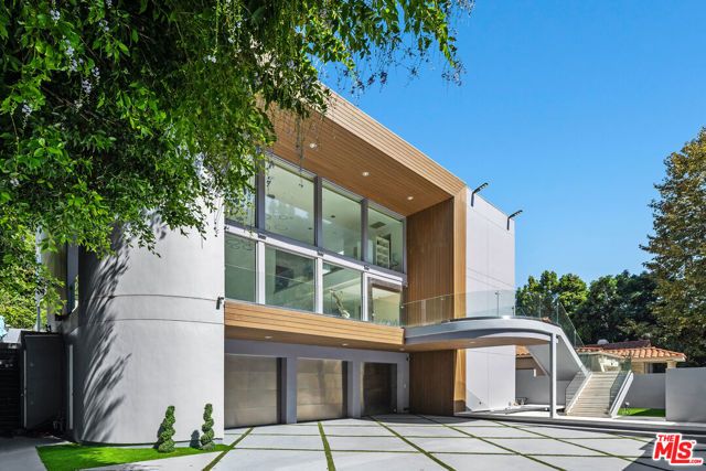 1590 BENEDICT CANYON Drive, Beverly Hills, CA 90210