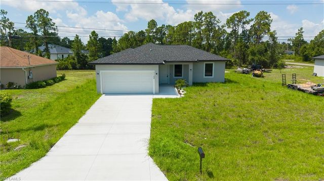 1148 Craft ST E, Lehigh Acres, FL 33974