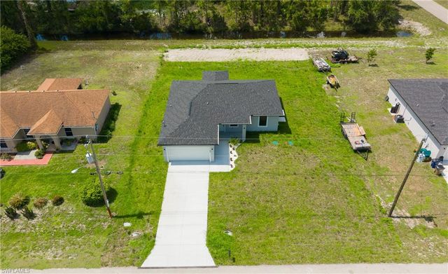 1148 Craft ST E, Lehigh Acres, FL 33974