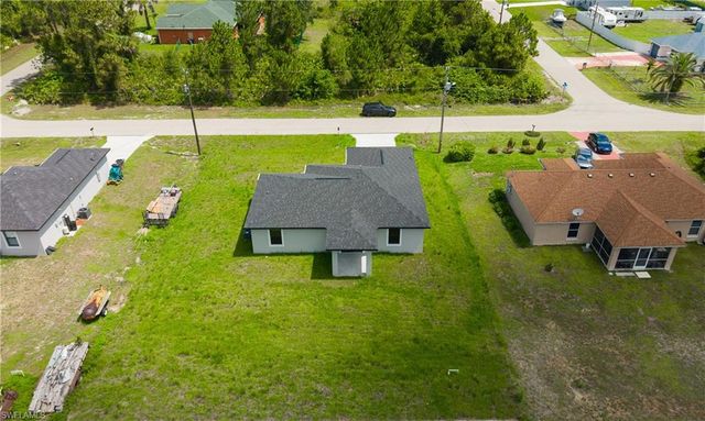 1148 Craft ST E, Lehigh Acres, FL 33974