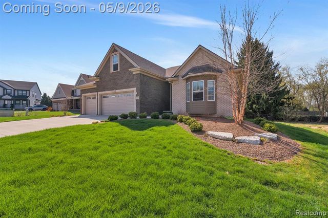 3173 Roma Court, Wixom, MI 48393