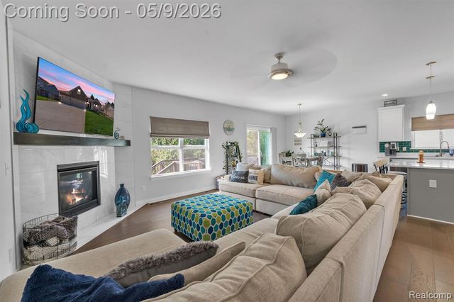 3173 Roma Court, Wixom, MI 48393