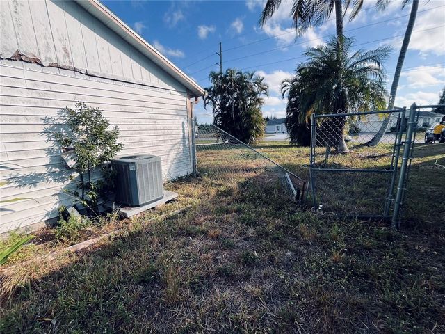 2247 SW 4TH STREET, Cape Coral, FL 33991